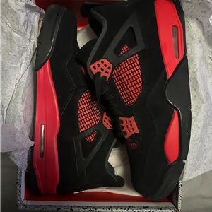 Air Jordan 4 red thunder